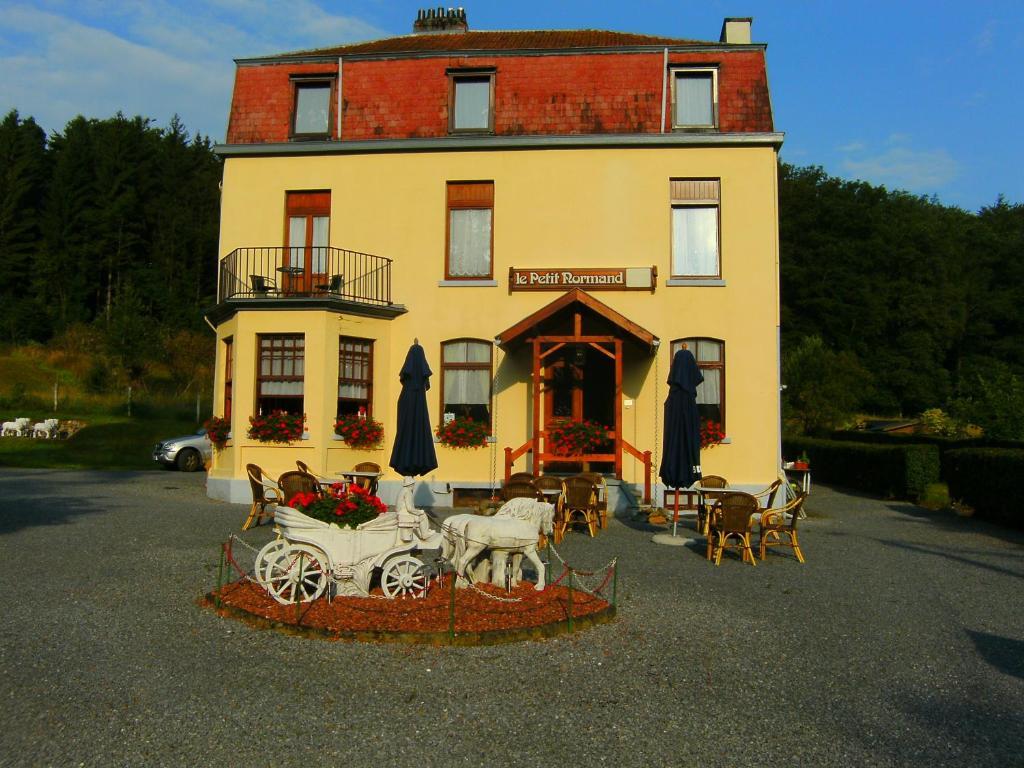 B&B Le Petit Normand ジャレ エクステリア 写真